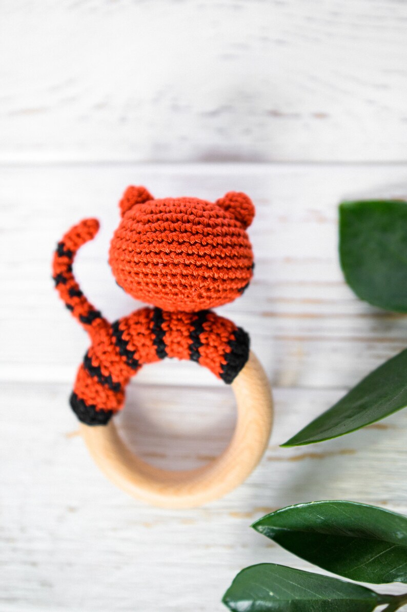 Crochet Rattle Pattern, Tiger Teether Tutorial, Diy Baby Teether Ring ...