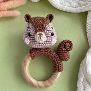 Modèle de hochet au crochet, tutoriel de dentition Chipmunk, anneau de dentition pour bébé amigurumi Diy. image 6