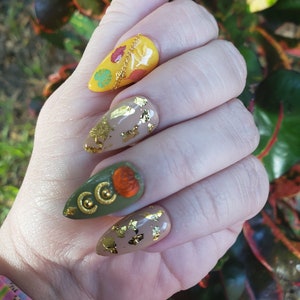 Fall Ya&#39;ll Press On Nails•Handpainted•False Nails•Fake Nails•Glue on Nails•Stiletto•Luxury Nails•Premium Nails•Fall Nails•Autumn Nails
