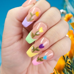 Blooming Luxury Press On NailsFalse NailsFake Nails Nail Glue Flower nailsSpring NailsFalse NailsFake NailsNail GlueReusable image 3