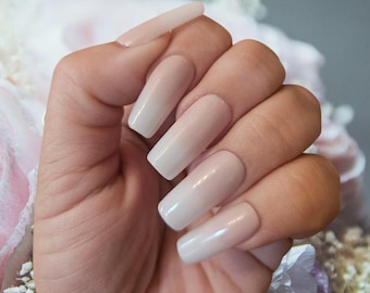 Uñas postizas ombré con diseño cuadrado en blanco ruborizado, reutilizables.