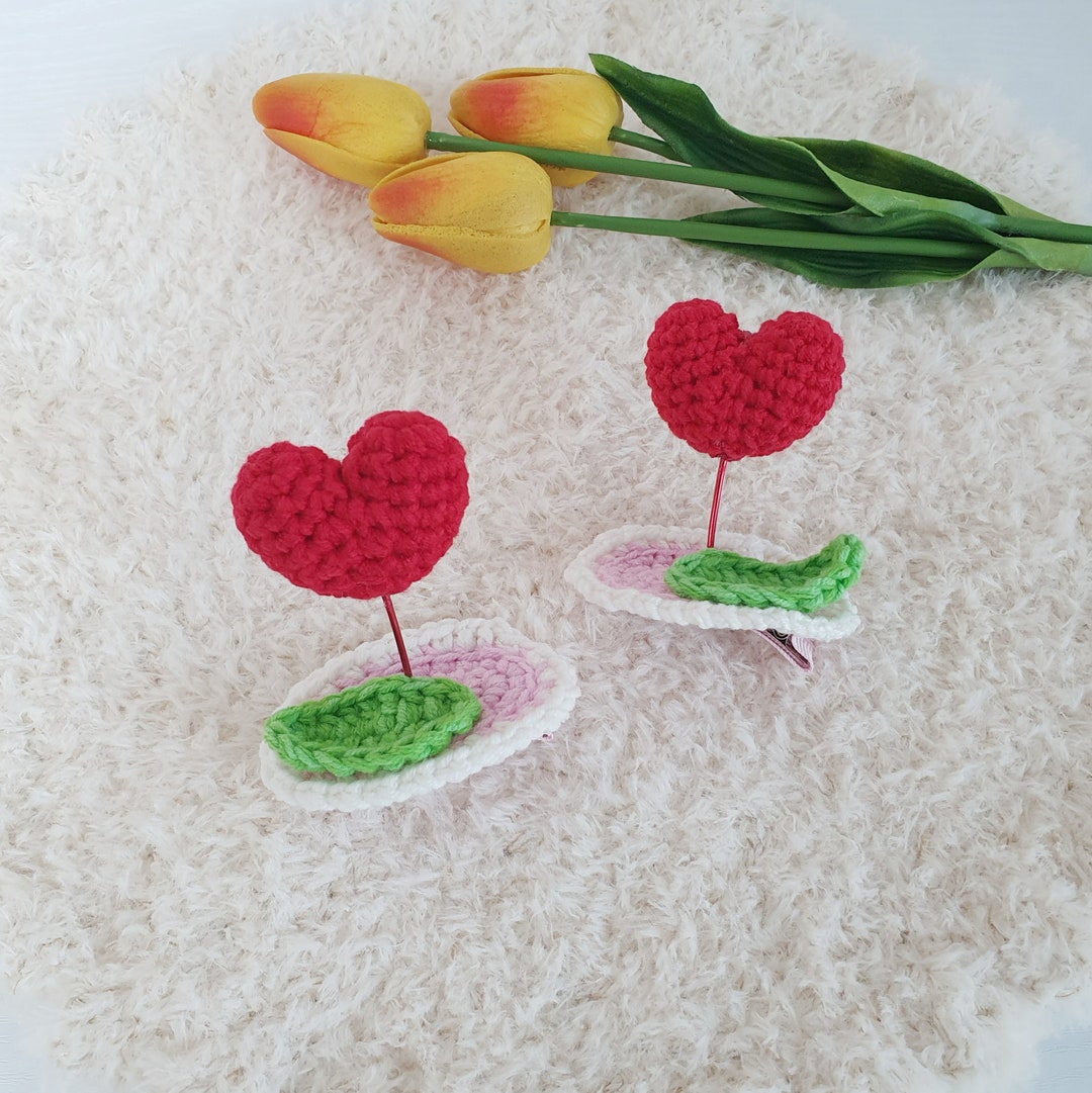Choupette Hairpin Heart