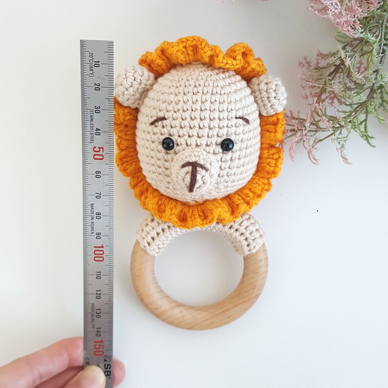 Crochet Baby Rattle _ Lion pattern Pictorial Etsy