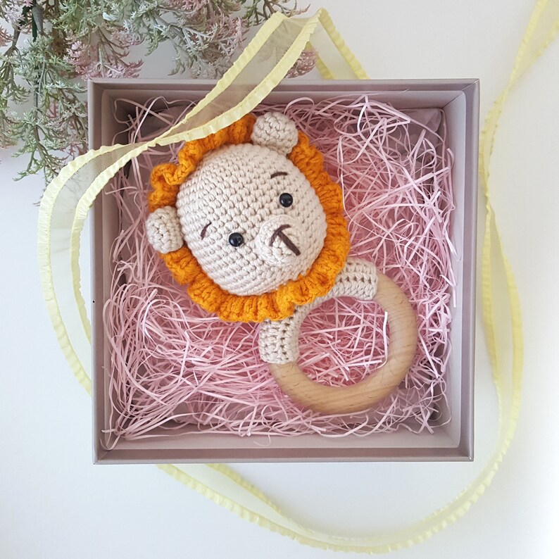 Crochet Baby Rattle _ Lion pattern Pictorial Etsy