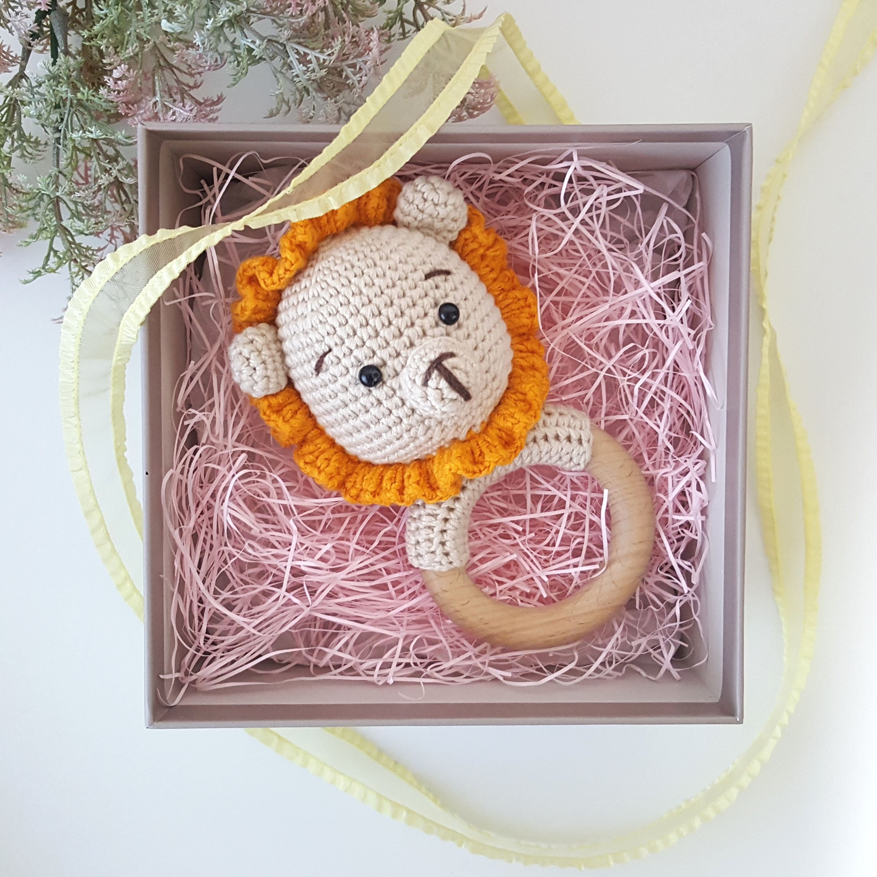 Crochet Baby Rattle _ Lion pattern Pictorial | Etsy