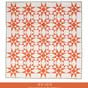 Pode incluir: Um padrão de acolchoado chamado "Celestial Path" de Erin Grogan da Love Sew Modern. O padrão é para um edredom de 154 cm x 154 cm. O edredom apresenta um design geométrico com quadrados e triângulos laranja e branco.