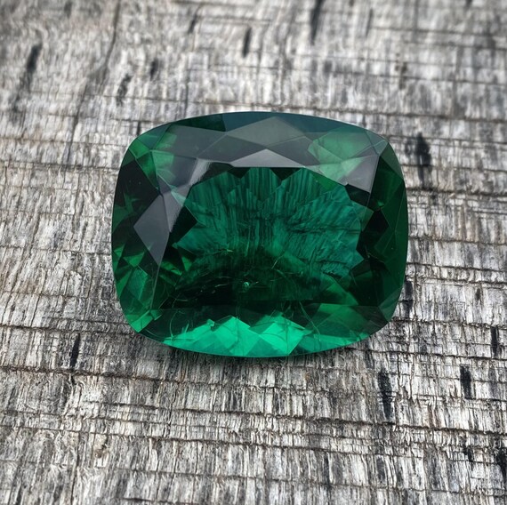 Emerald cut deals shape