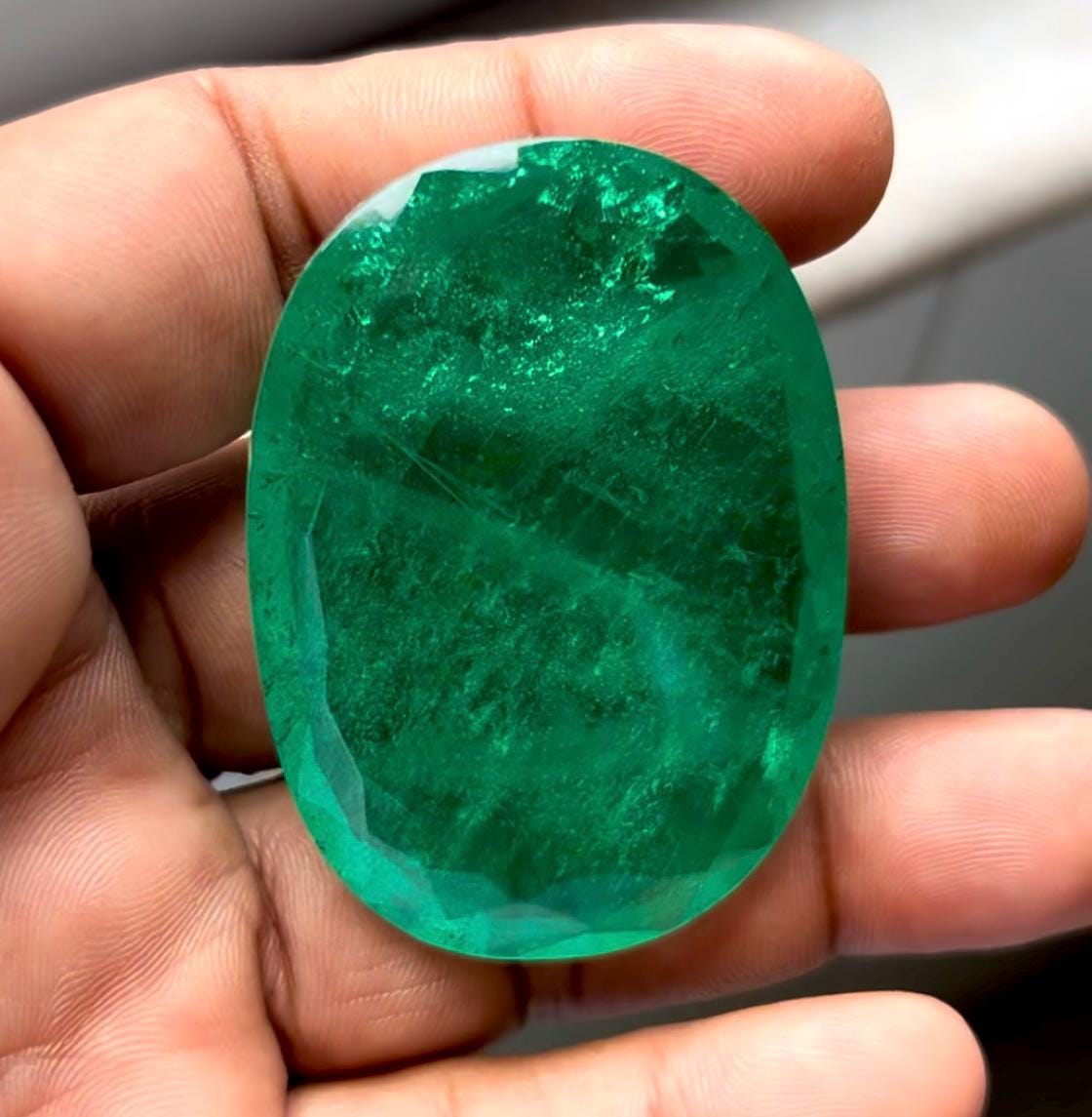 Natural Colombian Emerald Cut Gemstone Emerald Doublet Oval Shape Cut Stone Loose Gemstone For Making Jewelry 35X50X13 mm  164 Ct L-74