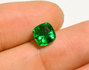 3 Ct. Lab Created Green Emerald: Cushion Cut Loose Gemstone