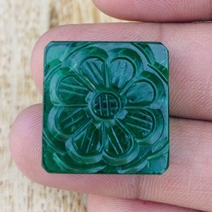 20X20X5 MM Lab Created Emerald Carved Squair Shape Carved & Emerald Stone Gemstone Carved For Making Jewelry 24 CT