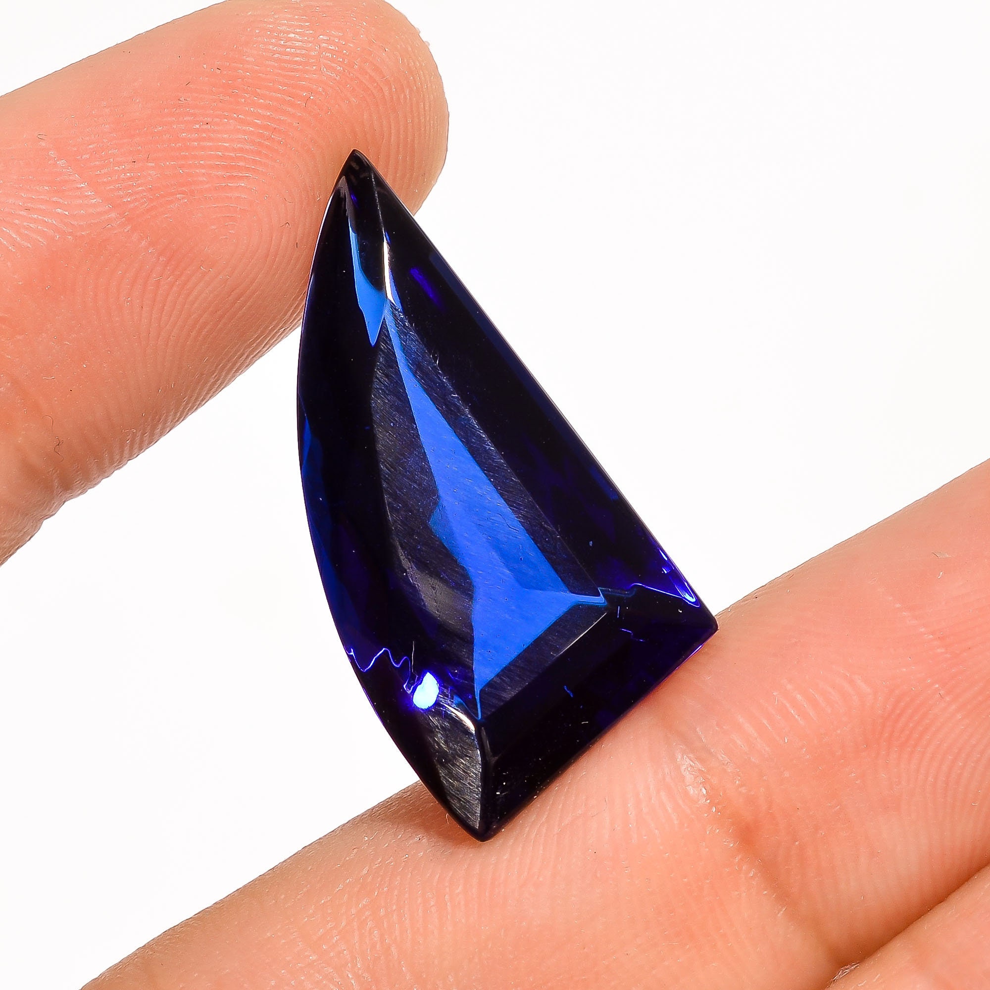 25 Ct. Fantastic Top Grade Quality Lab Created Blue Sapphire