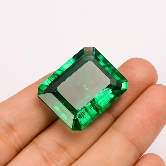 Lab Grown Emerald Pendants Emerald Cut Gemstone Radiant Shape