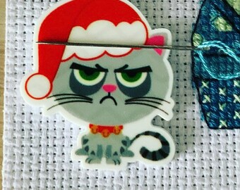Grumpy Christmas Cat Needle Minder For Cross Stitch And Embroidery
