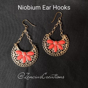 Flower earrings - Niobium Dangle Earrings, Niobium Earrings, Hypoallergenic for Sensitive Ears - Earring Hooks - Earrings for Women