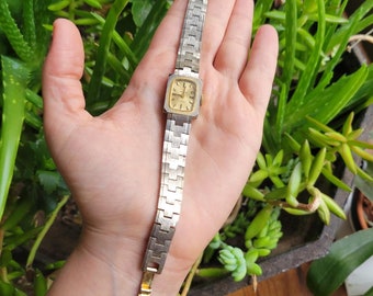 Helbros 17 Jewels Watch