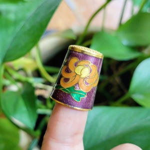 Vintage Floral Cloisonne Thimble