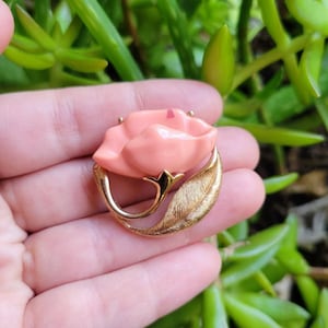 Broche de flor vintage de Avon