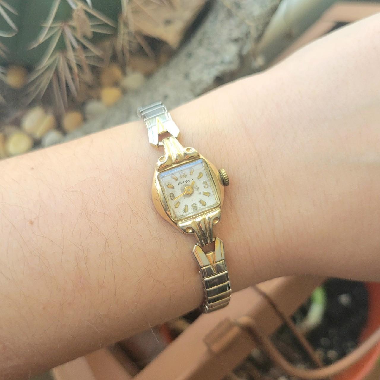 え*ち様 BUROVA ブローバ 10K RGP GOLD ヴィンテージ 稼動品 Vintage 10K RGP Bulova Gold Art Deco Style Dainty Classic Stretch
