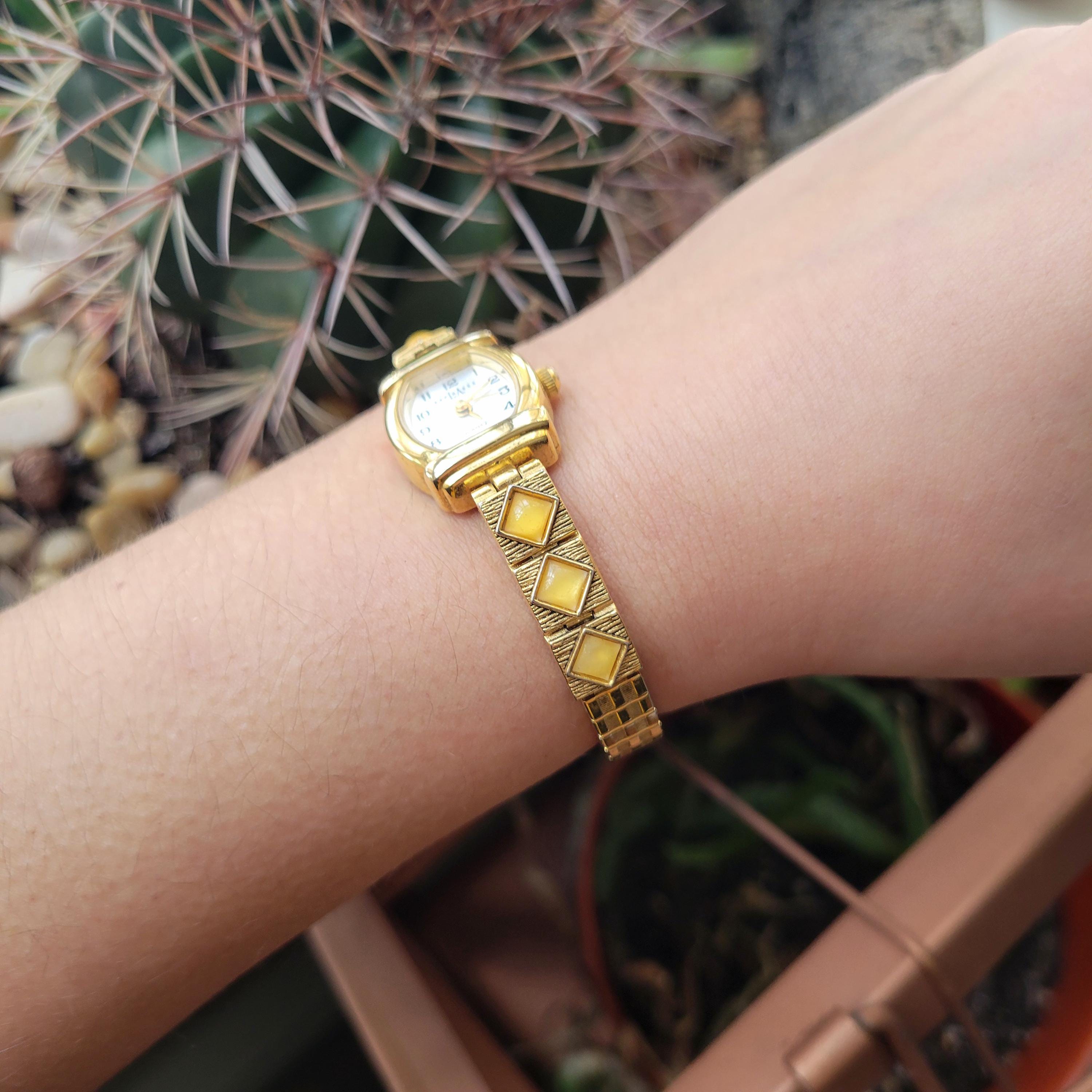 Vintage LA Express Dainty Gold & Yellow Gemstone Classic  display picture 2