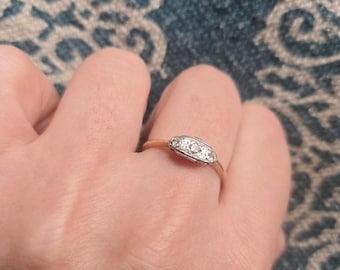 Vintage Solid 9ct 9k Yellow & White Gold Dainty Art Deco Diamond Ring, size 7.75