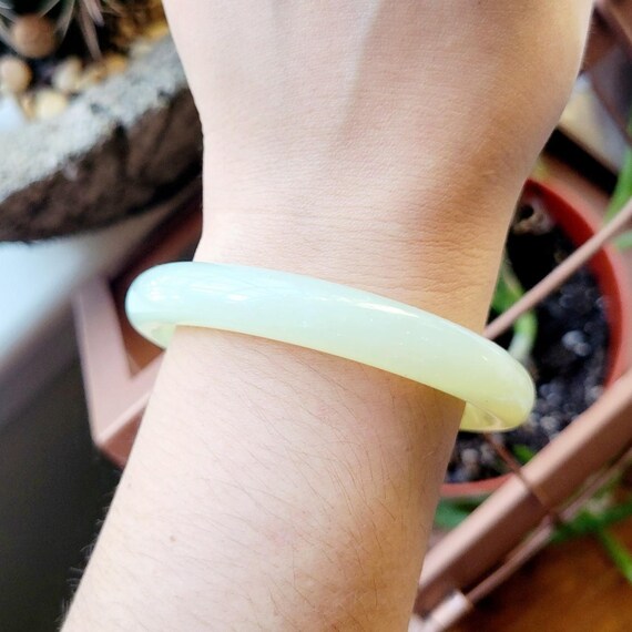 Vintage Solid Jade Bangle Bracelet - image 2