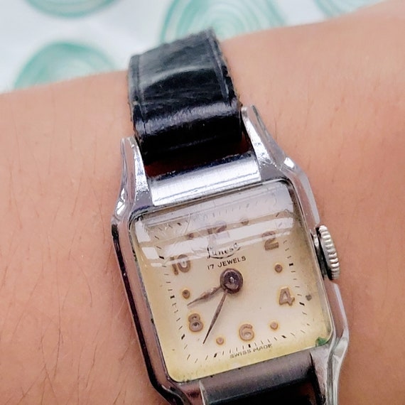 Vintage Swiss Lunesa 17 Jewels Leather Watch - image 6