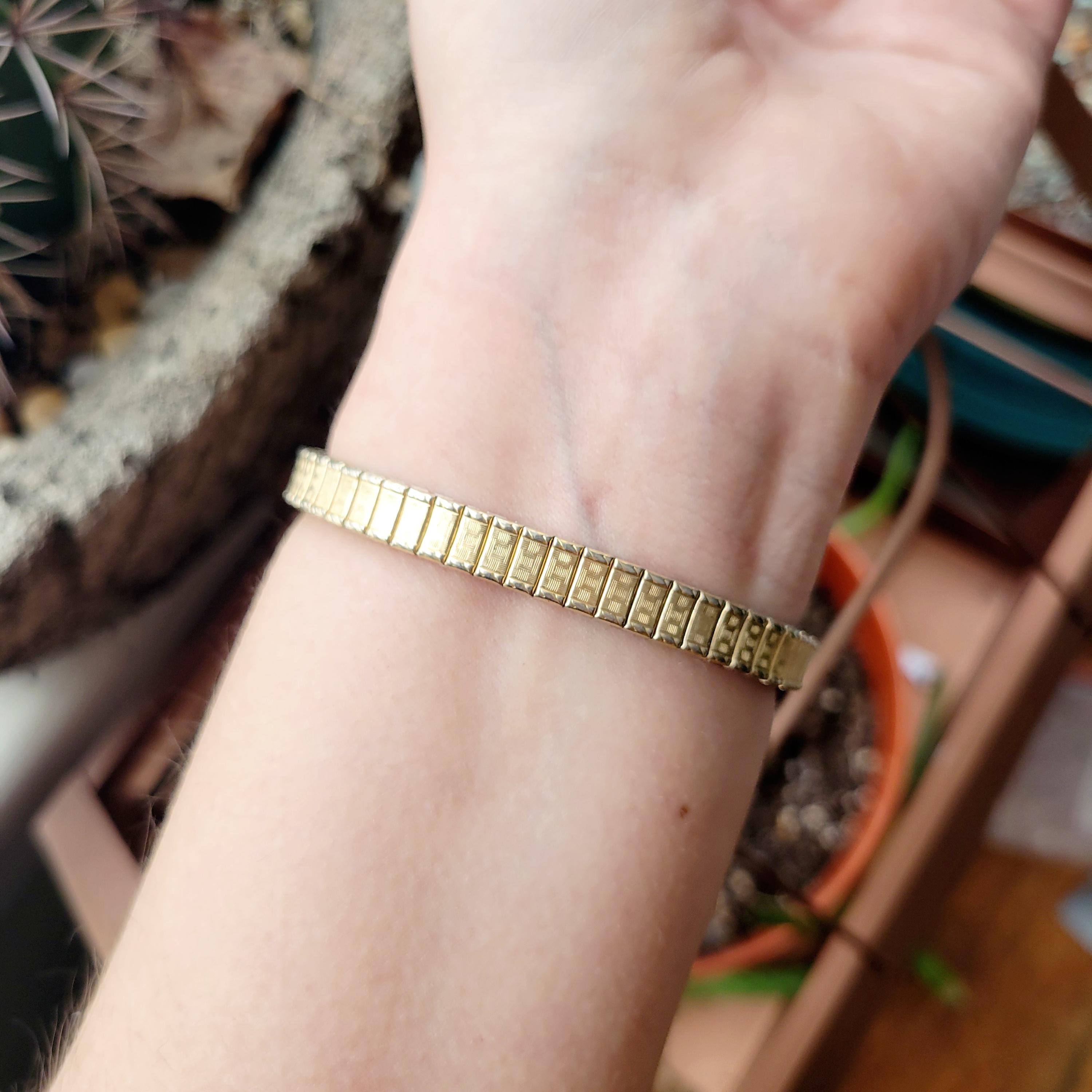 Vintage Art Deco Style Classic Womens Womans Gold Square 