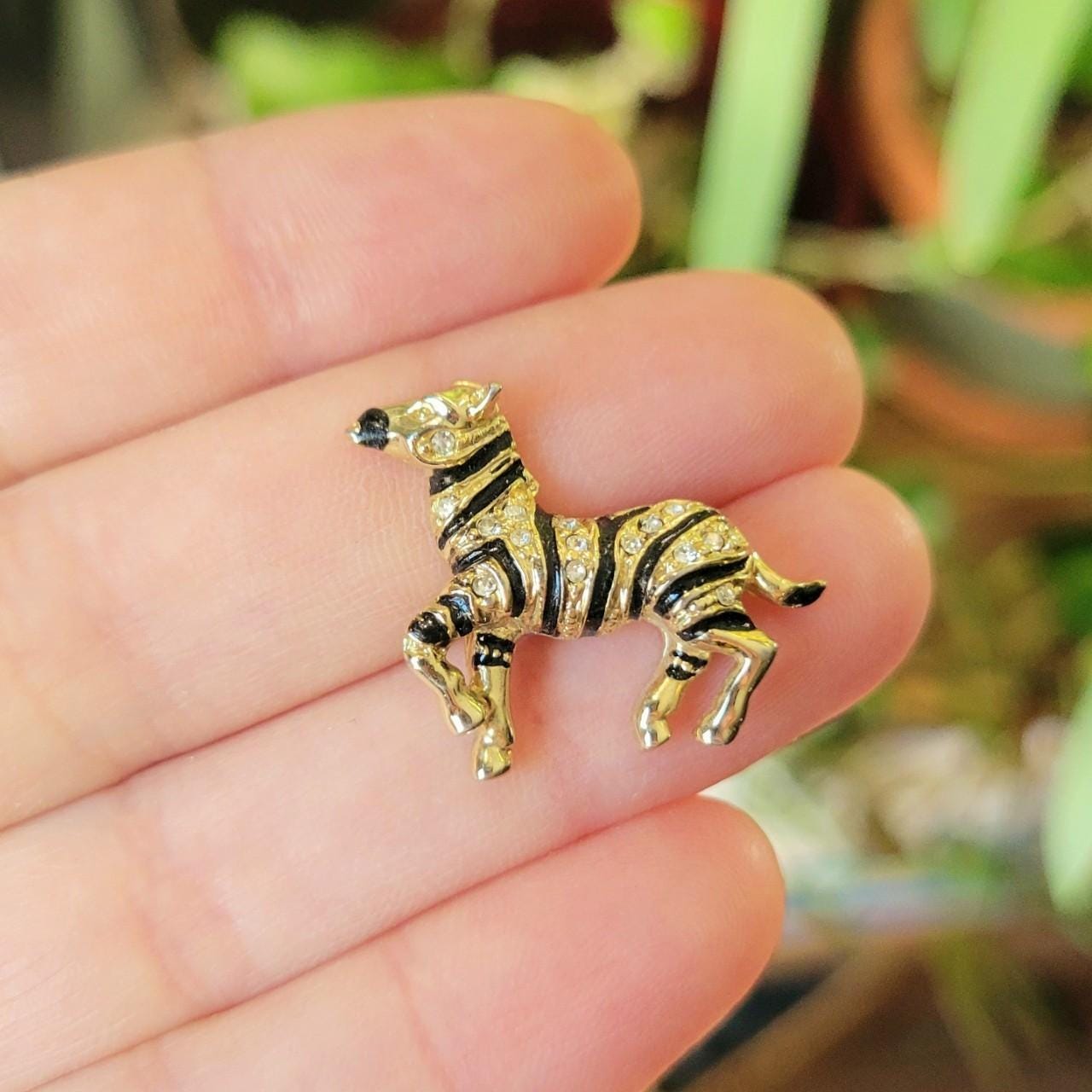 Vintage Zebra Brooch - Etsy Canada