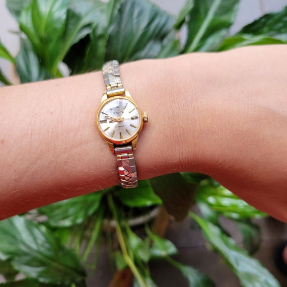 Sekonda hotsell 17 jewels