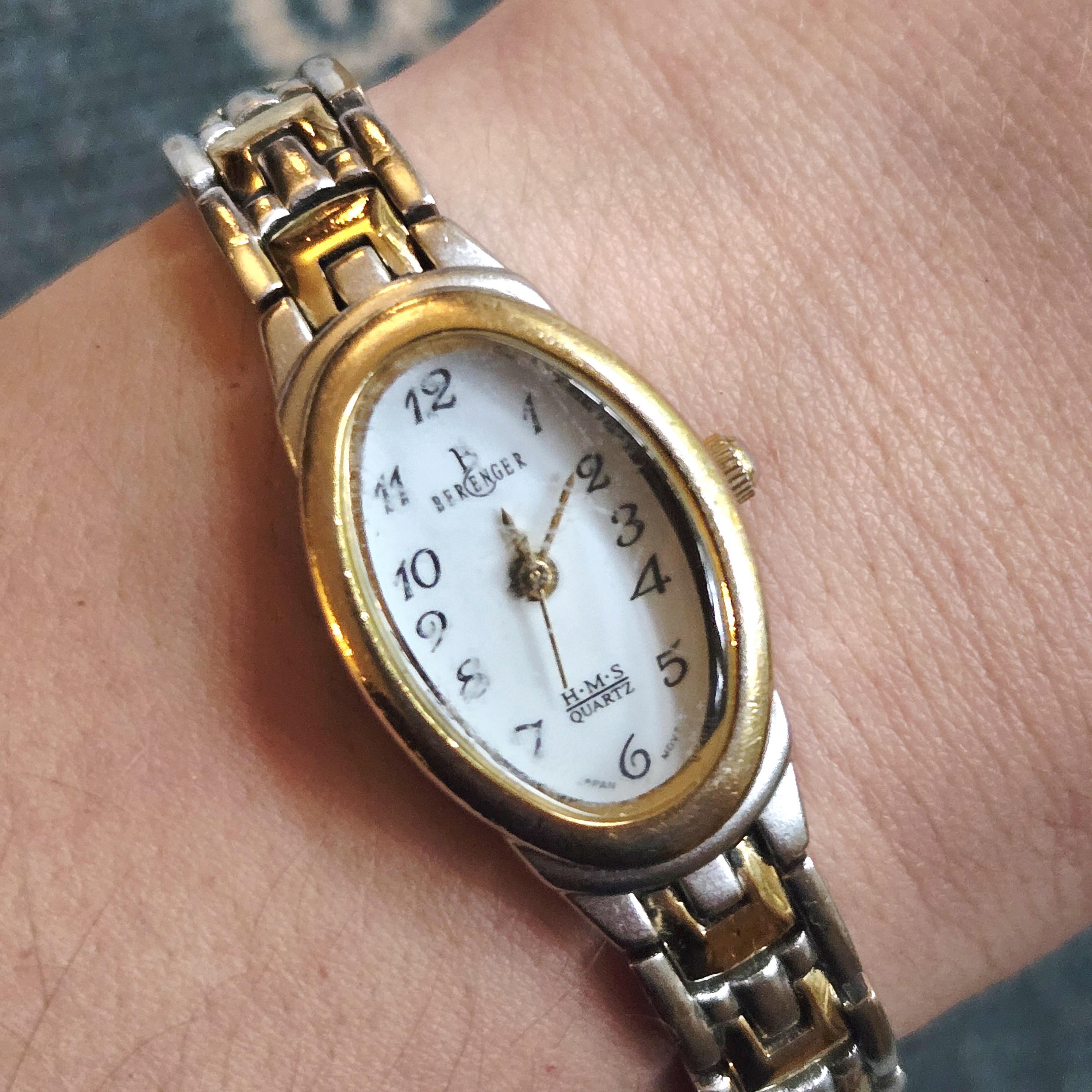 Vintage Berenger Silver & Gold Oval HMS Quartz Watch Vintage Berenger Silver & Gold Oval HMS Quartz Watch - Etsy main image 4