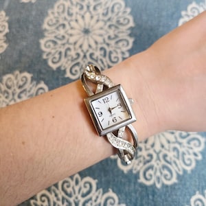 Vintage Classic Silver Square Rhinestone Quartz Watch