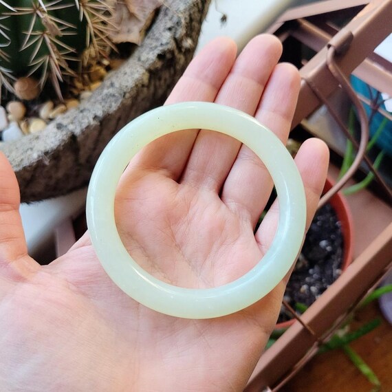 Vintage Solid Jade Bangle Bracelet - image 8