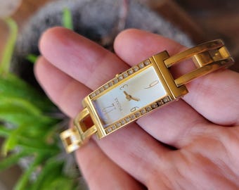 Classic Gold Pulsar Rhinestone Womens Rectangular Modern Style Estate Watch Classic Gold Pulsar Rhinestone Womens Rectangular Modern  main image 3