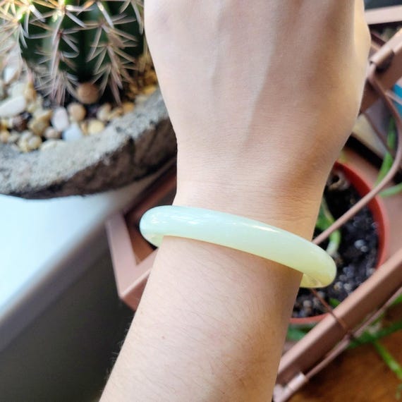 Vintage Solid Jade Bangle Bracelet - image 3