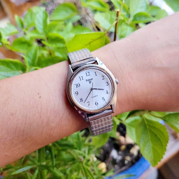 Vintage pulsar quartz classic - Gem