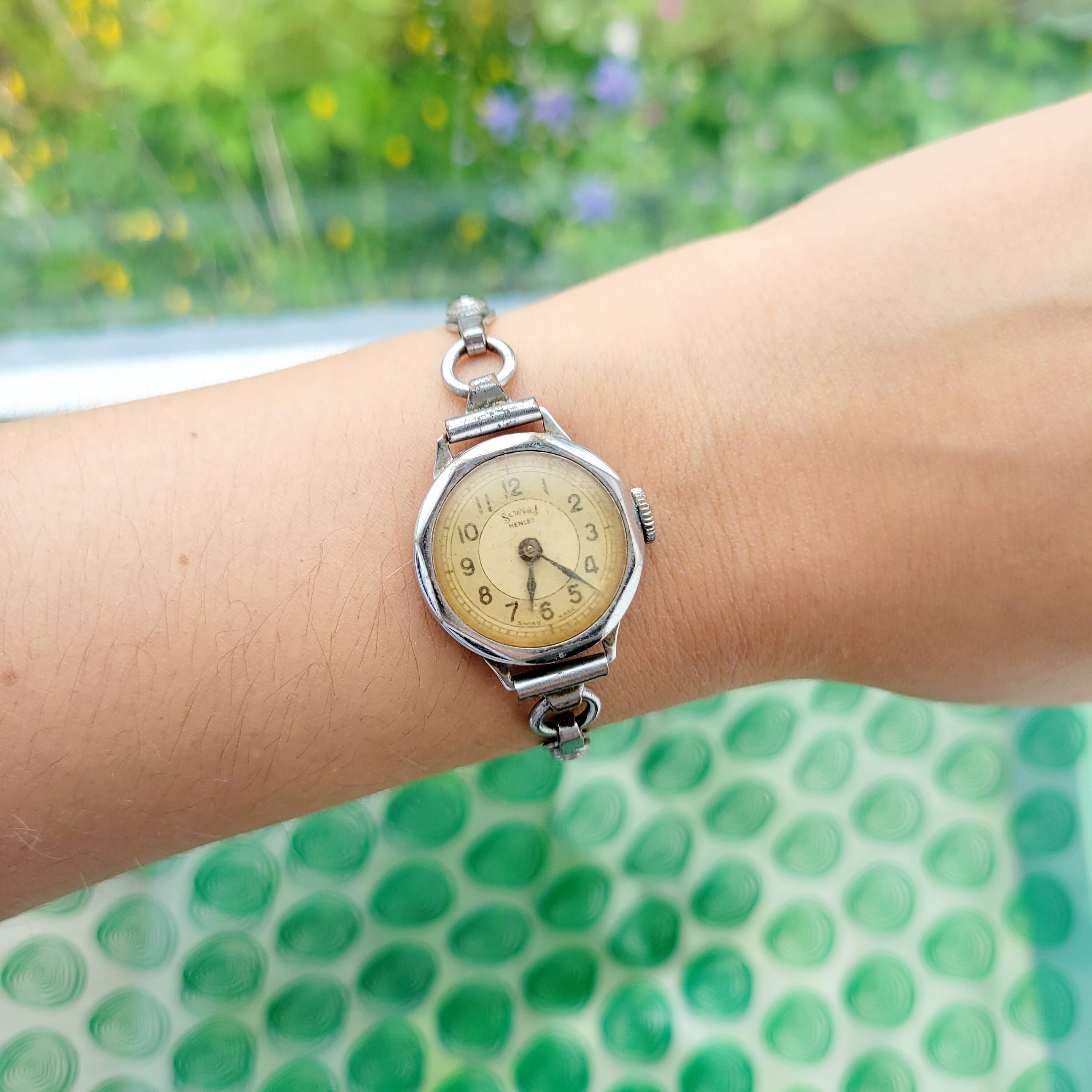 Vintages Swiss Services Henley Classic Dainty Silver Watch Etsy