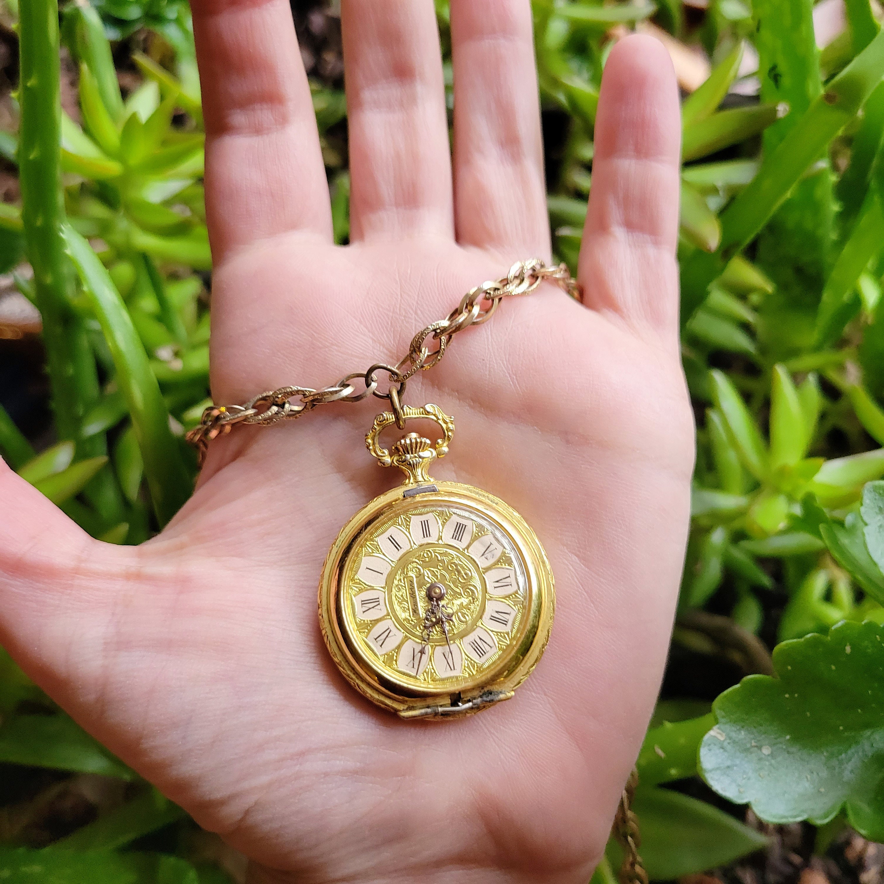 Hawthorne Watch - Etsy display picture 3