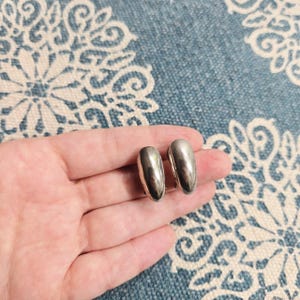 Vintage Pair of Classic Silver Earrings