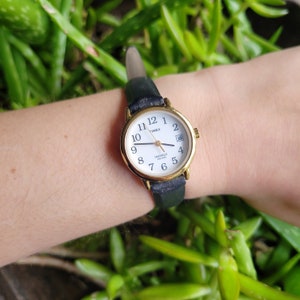 Vintage Timex WR 30M Indiglo Classic Genuine Leather Calendar Watch