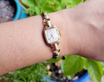 Vintage 10K RGP Elgin Deluxe Classic Womens Womans Gold Square