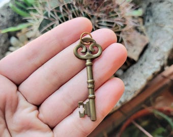 Vintage bronzen sleutelhanger