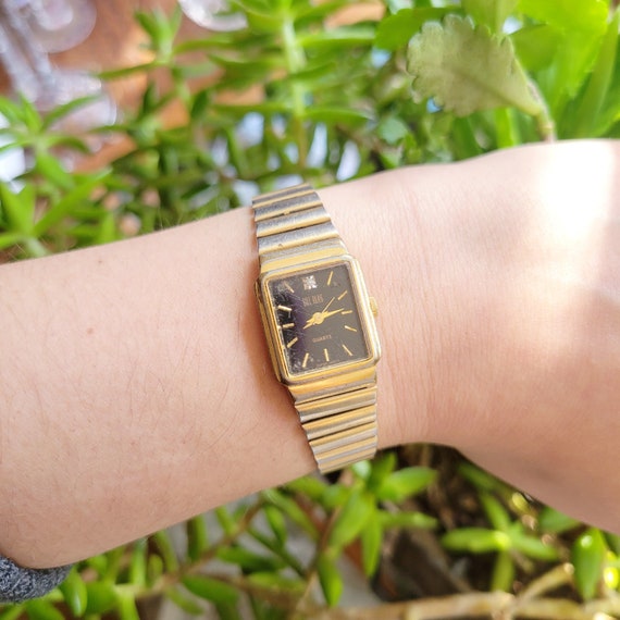Bill blass vintage watch Gem