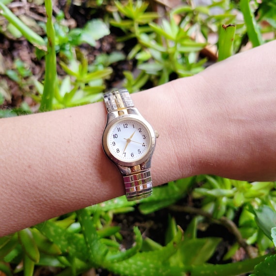Vintage Timex Classic Dainty Gold & Silver Stretc… - image 2