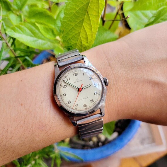Vintage 37mm Helbros Invincible 17Jewel Men Chronograph