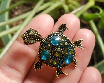 Broszka z żółwiem