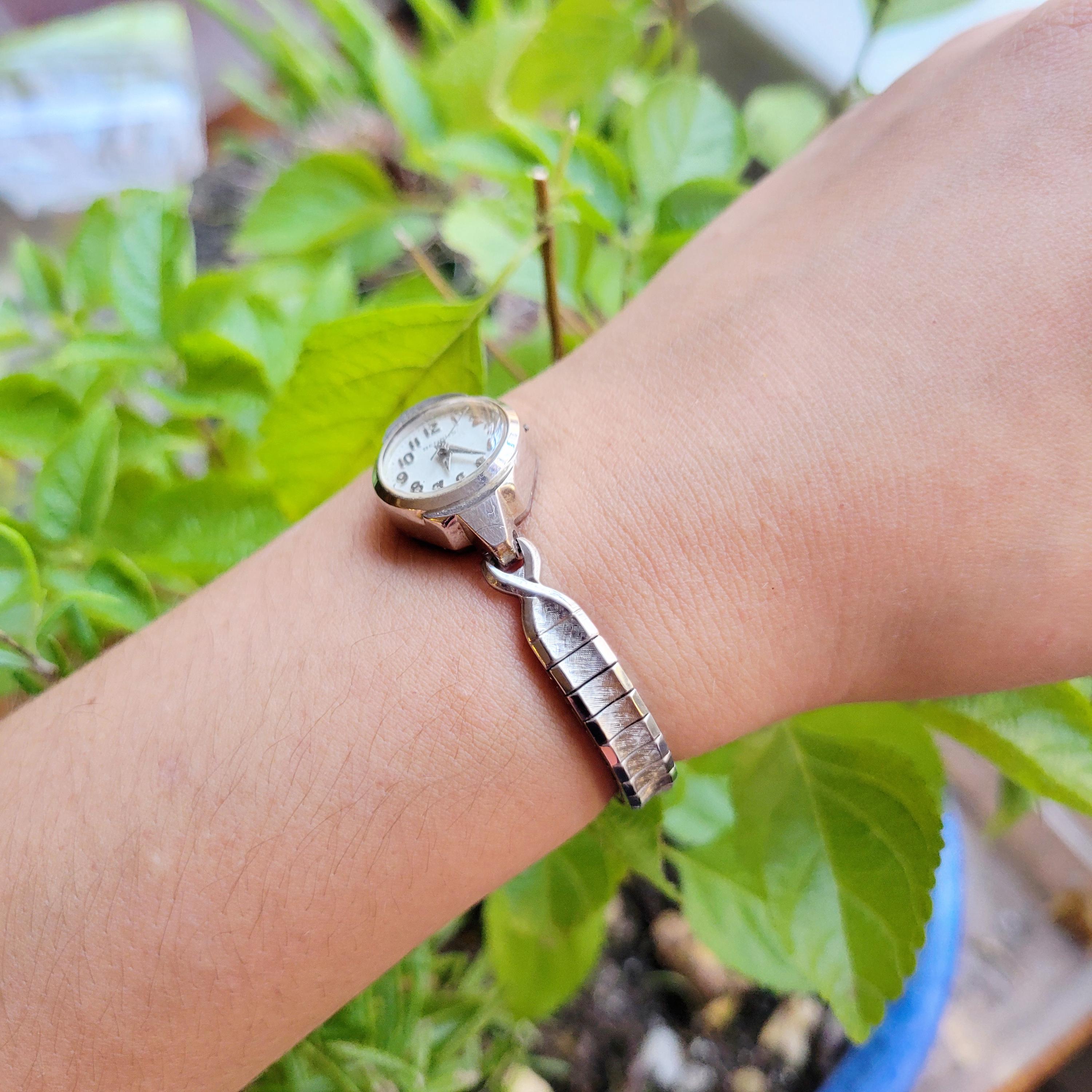 Vintage Benrus Classic Silver Womens Womans Analog Dainty 