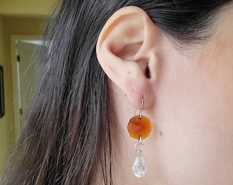 Boucles D'oreilles Vintage Christian Lacroix - Ambre Lucite Sur Cuivre Doré 24 Carats - 4cm