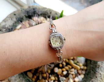 Vintage Buler 17 Jewels Silver & Gold Watch