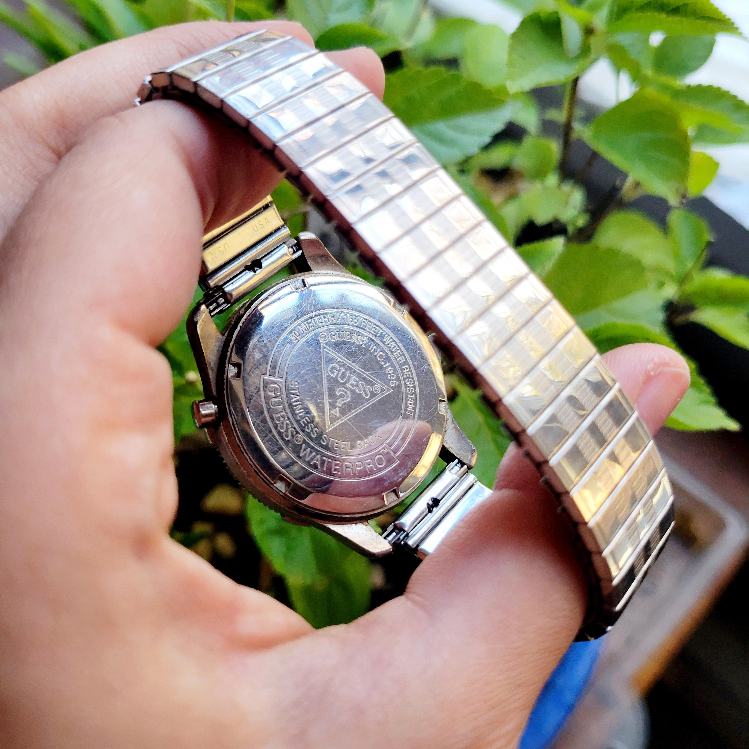 Vintage Guess Waterpro Classic Silver Womens Womans Analog 