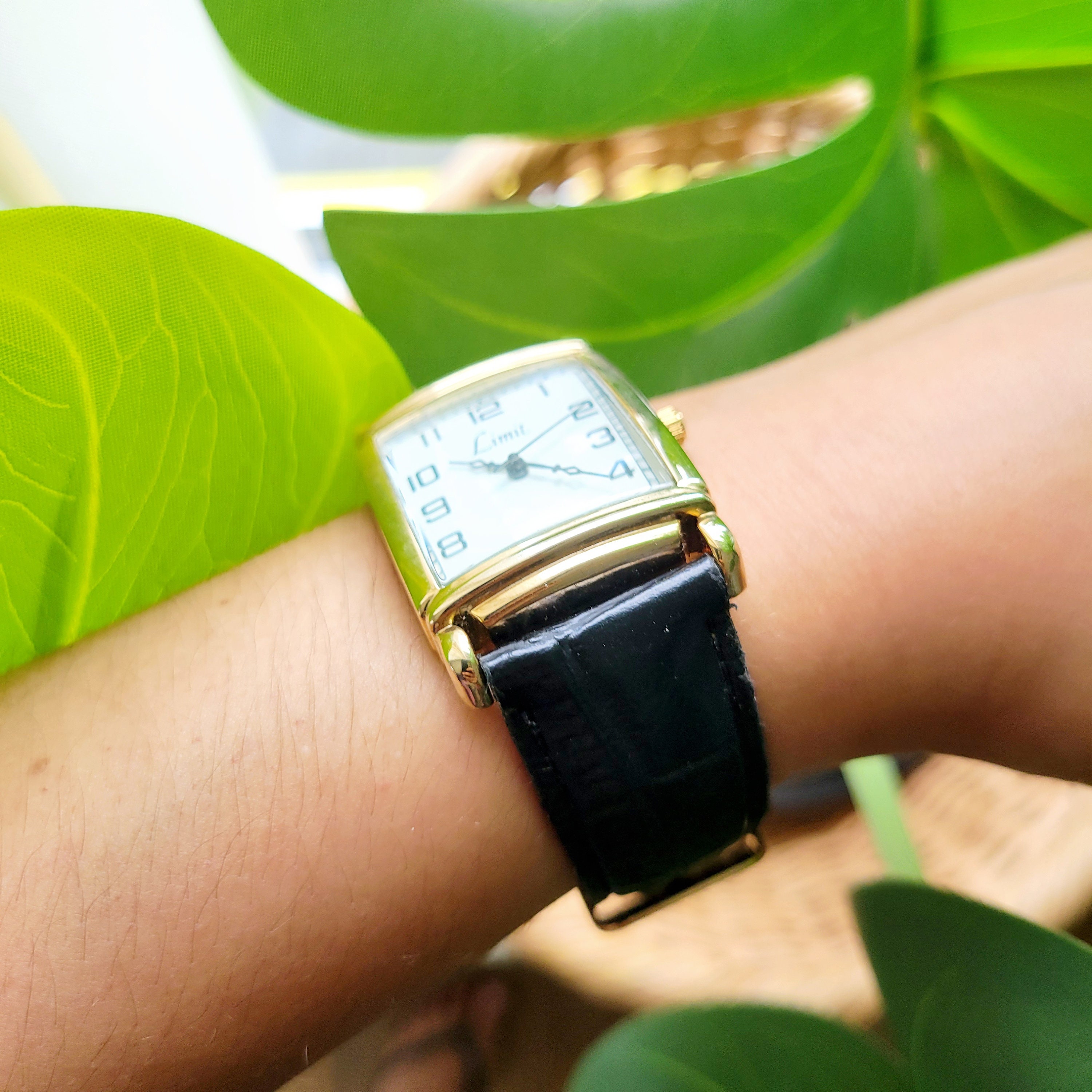 Vintage Limit Black Leather Watch - Etsy display picture 3